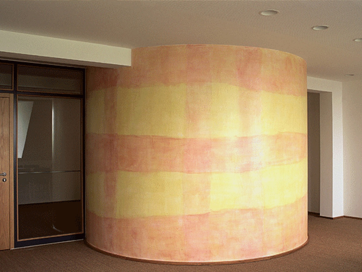 Ines Hock, Abtei Michaelsberg Siegburg, 1998 Pigmente in Binderemulsion, Höhe 2,67 m