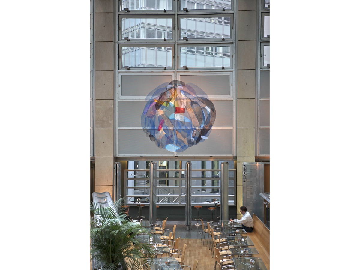Ines Hock, Ines Hock, A Thousand Splendid Colors, 2010  Commerzbank Tower, 10 Segmente 59 m x 3,60 m